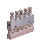 Metering valve distributor